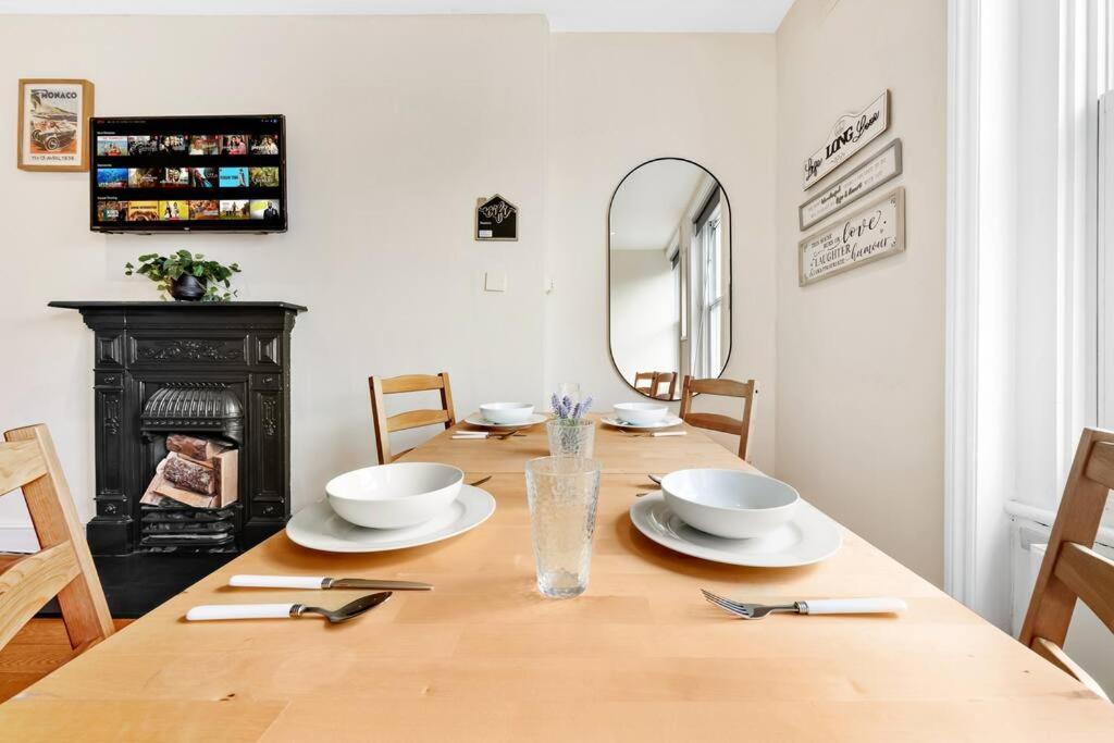 Spacious Sleep 11 With Terrace In Earls Court Ec99 London Eksteriør bilde