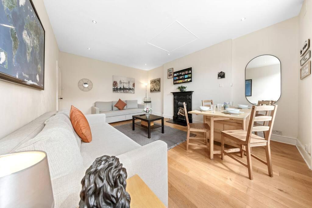 Spacious Sleep 11 With Terrace In Earls Court Ec99 London Eksteriør bilde