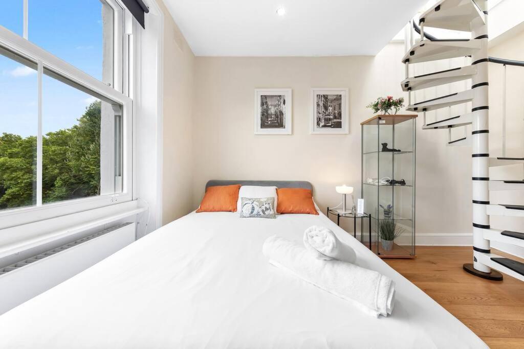 Spacious Sleep 11 With Terrace In Earls Court Ec99 London Eksteriør bilde